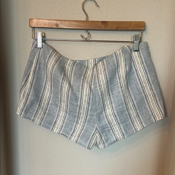Reformation Blue Linen Mia Skort - Picture 2 of 4